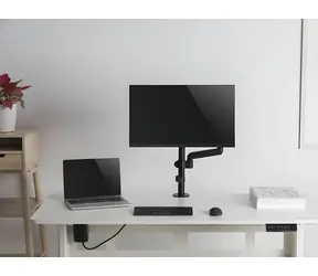 Equip černá / Stolní držák monitoru / 17"-32" / nosnost 9 kg / naklápěcí, otočný / VESA 100×100