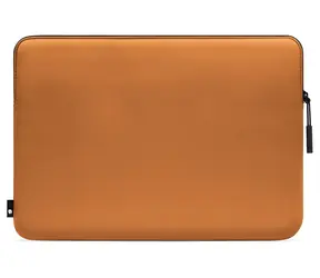 Incase Compact Sleeve Cognac Amber / Pouzdro pro Apple MacBook Air 13" a Pro 13"