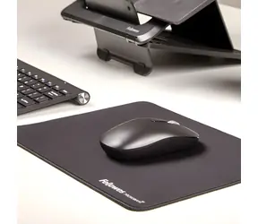 Fellowes BREYTA XL černá / Podložka pod myš / 280 x 210 mm / Antimikrobiální úprava Microban