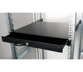 Equip 19" černá / Zásuvka / uzamykatelná / 1U / RAL9005