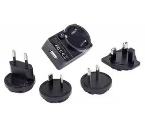 Manhattan USB nabíječka a cestovní adaptér / Nabíječka / EU/UK/US/AU konektory / 1x USB-A / 5W