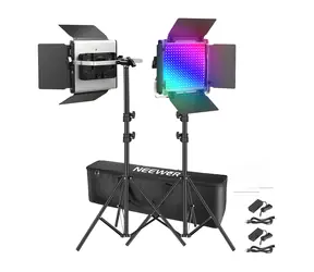 Neewer x660 PRO II / LED přídavné světlo / RGB LED / 50 W / CRI97+ / 3200–5600K