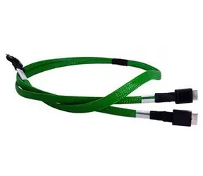 Broadcom SlimSAS 8i - 2x OcuLink 4i kabel pro řadu 9500 / Kabel SAS / SFF-8654 - 2x SFF-8612 / 1 m