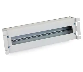 Triton 3U černá / Jisticová lišta s krytem / 19" / RAL 9005
