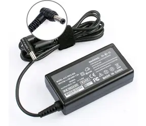 MicroBattery MBA50210 / Napájecí adaptér / 65 W / 19 V / 3,42 A / 5,5x2,5 mm / Fujitsu