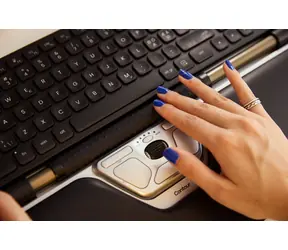 Contour RollerMouse Red stříbrná / Ergonomická bezdrátová myš / Bluetooth 5.1 / 2800 DPI / 6 tlačítek