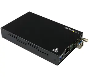 StarTech Gigabitový mediakonvertor černá / Mediakonvertor / optika - RJ-45 / dosah 20 km / bez PoE