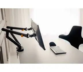 BakkerElkhuizen BE Flexible Dual tmavě šedá / Rameno na 2 monitory / VESA 75-100 mm / nosnost 20 kg / výška 126-485 mm