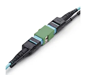 StarTech MPO/MTP optická spojka Single-mode / Optická spojka / MPO/MTP / Zelená