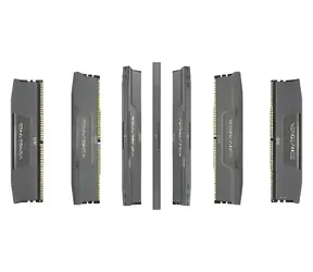 Corsair Vengeance 16GB (2x8GB) DDR5 5600MHz / Operační paměť / CL40 / DIMM / XMP / EXPO