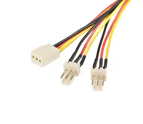 StarTech Napájecí kabel pro ventilátor TX3 / Napájecí kabel / Molex (3-pin) na 2x Molex (3-pin) / 0,3 m