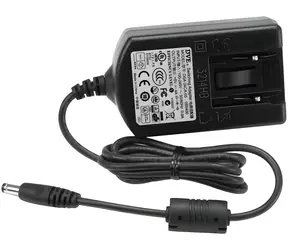 StarTech napájecí adaptér 5V/4A EU/UK/AU/NA/JP černá / Napájecí adaptér / 20 W / 110-240 V / Kabel 1,49 m