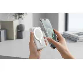 BA-13 bílá / Powerbanka / 10000 mAh / MagSafe / Bezdrátové nabíjení 15 W / USB-C 20 W