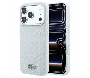Lacoste Iconic Petit Pique světle šedá / Ochranný kryt / iPhone 18 Pro / MagSafe / PVC / Kovové logo