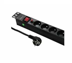 Qoltec 53996 Overvoltage power strip / RACK 19" s CB / 1U / 16A / PDU / 8x Schuko / 2m