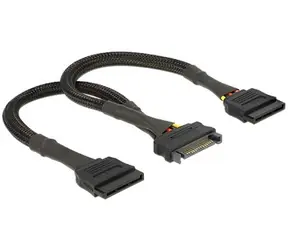DeLock SATA napájecí kabel 15 pin samice > 2 x SATA 15 pin samec / 25 cm