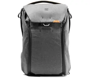 Peak Design Everyday Backpack 30L v2 - Antracitová / Batoh na fotoaparát / objem 30 litrů / rozměry 36x62x19.8 cm