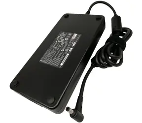 MSI napájecí adaptér 230W 19.5V pro MSI: Creator 17 A10SF & Creator 17 A10SFS & Creator 17 A10SGS / vč. síťové šňůry