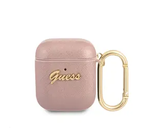 GUESS Saffiano PC&PU Metal Logo Pouzdro pro Apple Airpods 1 & 2 růžová