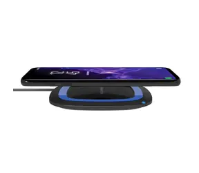 RealPower FreeCharge-10 černo-modrá / Bezdrátová nabíječka pro chytrý telefon / 10W