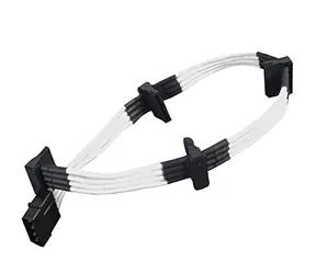 SilverStone kabel 4-pin Molex > 4x SATA rozšíření 30cm bílá / individuálně pletená vlákna