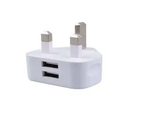 MicroConnect Nabíječka s UK zástrčkou se dvěma USB porty bílá / 2.1A / 5V