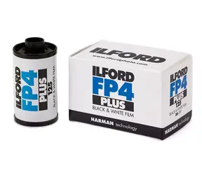 Ilford FP-4 plus 135/24 / černobílý negativní film / ISO 125/22°