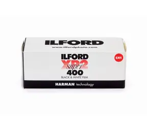 Ilford XP-2 Super 120 / černobílý film / ISO 400/27°
