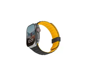 UAG Pathfinder řemínek pro Apple Watch 44/45/46/49mm žlutá/černá