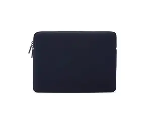Pipetto Classic Fit Sleeve pouzdro pro Apple MacBook 13/14" tmavě modrá