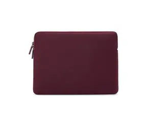 Pipetto Classic Fit Sleeve pouzdro pro Apple MacBook 13/14" burgundy