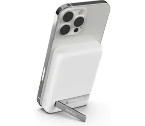 Belkin BOOST CHARGE MagSafe Magnetická Bezdrátová PowerBanka se stojánkem 5000mAh bílá / 10W / USB-C