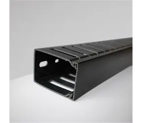 DATACOM univerzální vertikální kabelový kanál (1U 60x40) 2m černá