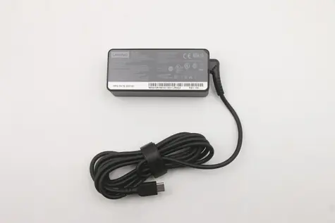 Lenovo 45W USB-C Power Adapter černá / Napájecí adaptér / 45 W / USB-C / 100–240 V