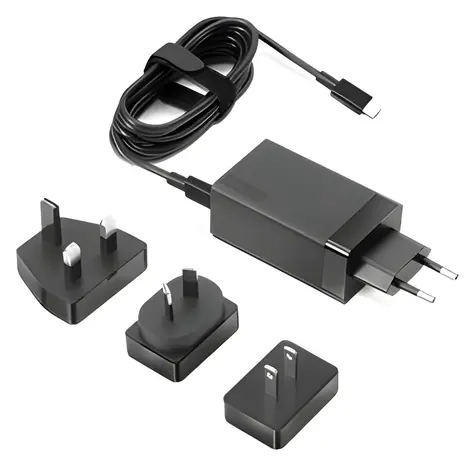 Lenovo 65W USB-C Travel Adapter / Napájecí adaptér / 65W / USB-C / 100-240 V