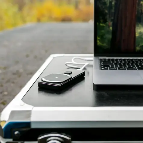 ER Charge Slim 5K černá / Powerbanka / MagSafe / 5000 mAh / 15W