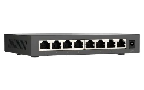 QNAP QSW-1108-8T-R2 / Switch / 8x RJ-45 2,5GbE / Fanless / Neřízený