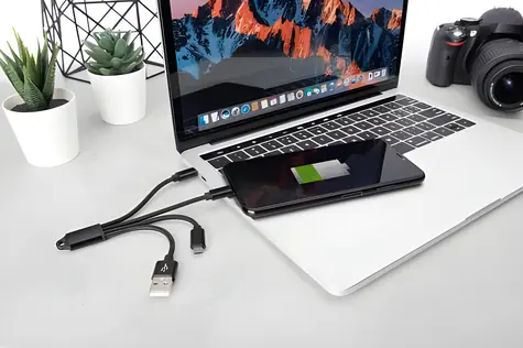 Digitus 3in1 černá / Nabíjecí kabel / USB-A / Lightning / Micro-USB / USB-C / 0,15 m