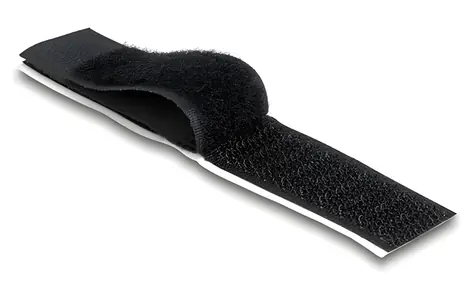 Delock černá / Kabelový držák se suchým zipem / 110 × 20 mm / nylon / samolepicí / 10 ks