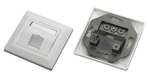 Xtendlan RJ-45 / Zásuvka pod omítku / šikmý vývod / krytka proti prachu / neosazená