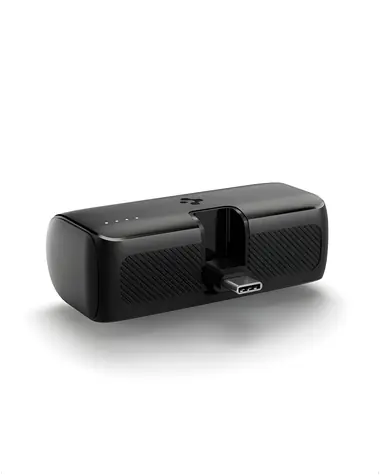 Spigen Essential EA2205 černá / Powerbanka / 5000mAh / 22.5W / 2x USB-C