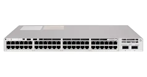 Cisco Catalyst 9200 / Switch / 48 GigE (8x mGig) / PoE+ / Network Advantage