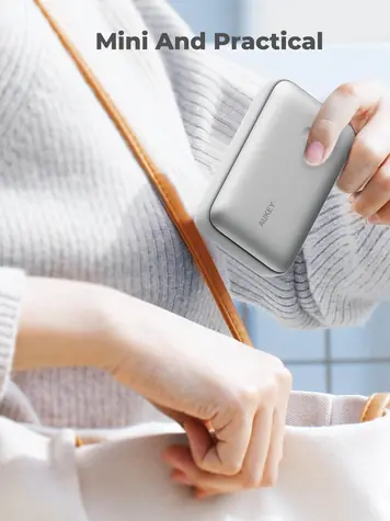 Aukey Spark Mini 20000mAh bílá / Powerbanka / 20W Power Delivery / USB-C / USB-A