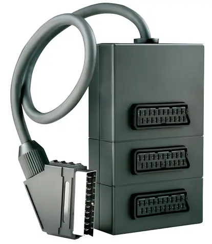Schwaiger SCART rozbočovač 3x černá / Rozbočovač / 1x SCART vstup / 3x SCART výstup