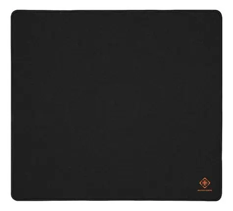 Deltaco Gaming GAM-137 černá / Herní podložka pod myš / 450 x 400 x 4 mm / guma