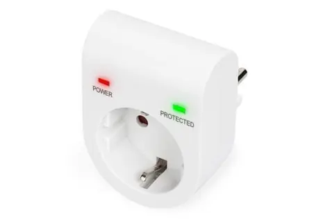 Digitus přepěťová ochrana do zásuvky bílá / Přepěťová ochrana / 16 A / 3500 W / LED indikace