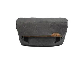 Peak Design Field Pouch v2 tmavě šedá (Charcoal) / Kapsa