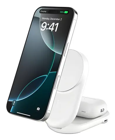 Belkin BOOST CHARGE PRO Qi2 bílá (WIZ039KQWH) / Bezdrátová skládací nabíječka 2v1 / magnetická / 25W
