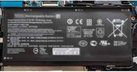 DELL Baterie 60 Wh černá / Baterie pro notebook / Li-Ion / 4-článková