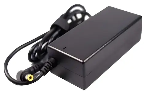 ASUS AC Adapter 65W 19V / Napájecí adaptér / 100–240 V / 19 V / 3,42 A / černá